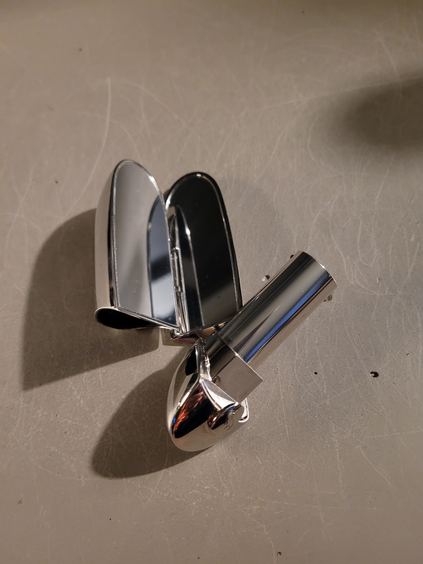 Rouge G de Guerlain - Écrin chromé double miroir - Ref 541