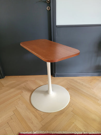 Table pivotante pied tulipe vintage - Ref 858