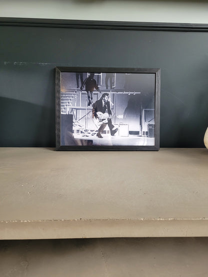 Tirage photo argentique de Chuck Berry au T.A.M.i show en 1964 - Ref 622