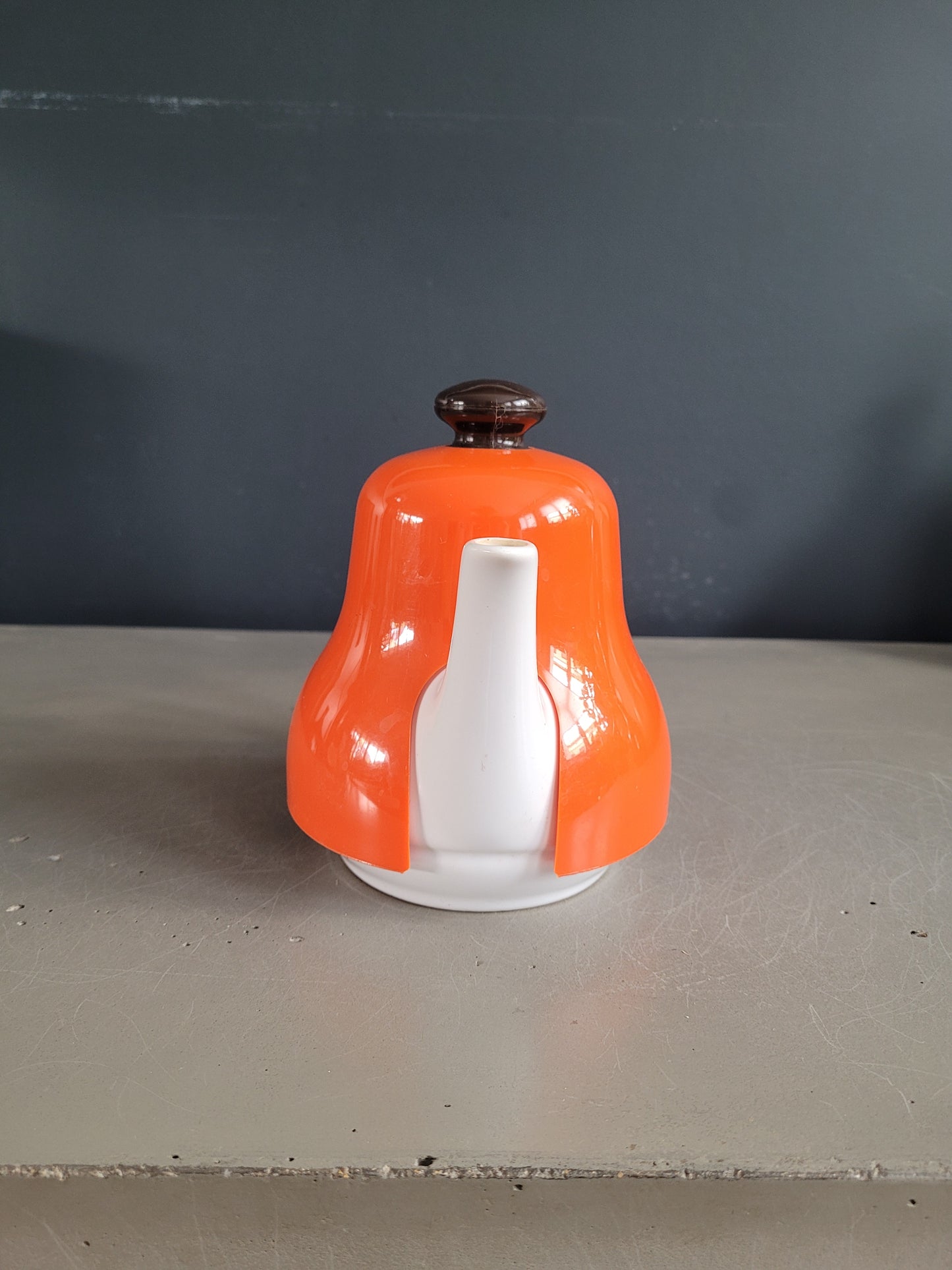 Théière porcelaine avec capuchon plastique - Ref 456