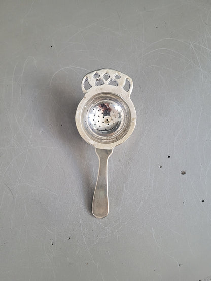 Passe-thé, infuseur en métal argenté- Ref 454