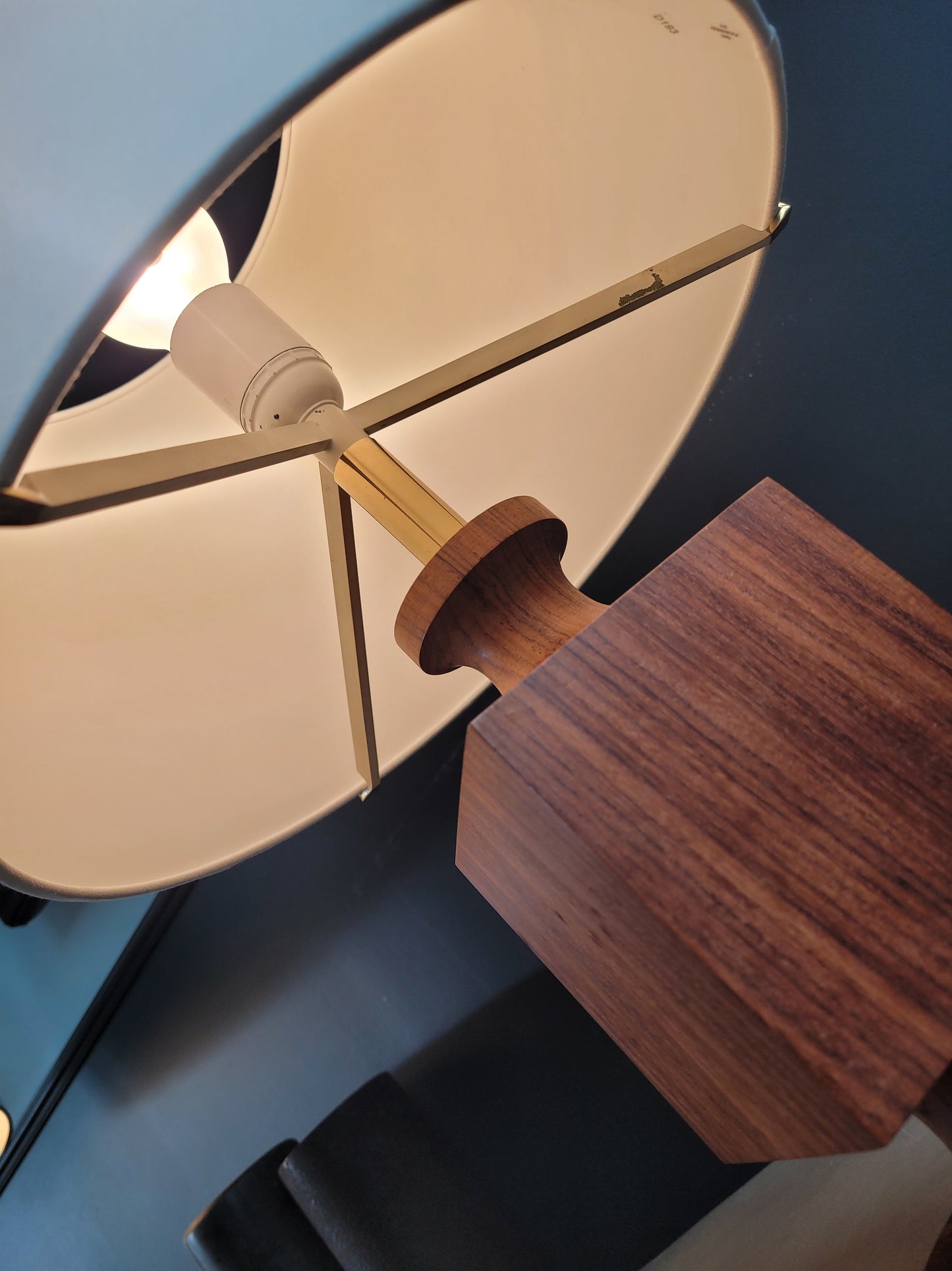 Lampe à poser en teck - Ref 618