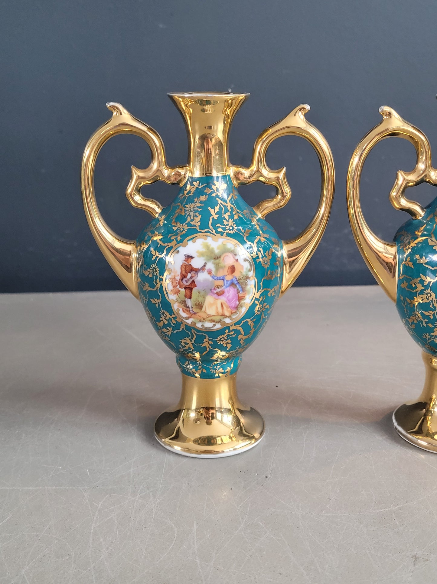 Paire de vases en porcelaine de Limoges - Marcel Chaufriasse - Ref 991