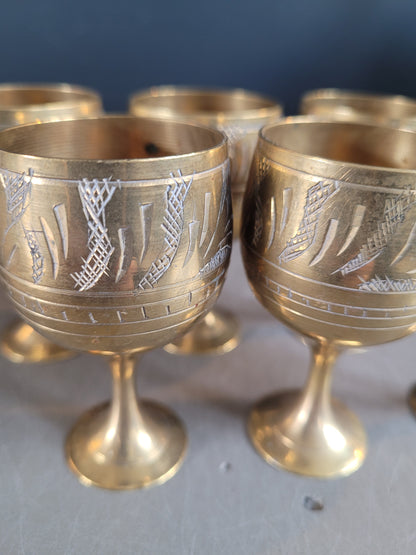 Lot de 6 verres à pied en laiton ciselé- Ref 272