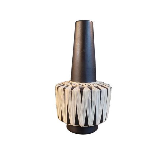 Vase autrichien des années 50-60 avec tissage en raphia - Ref 913