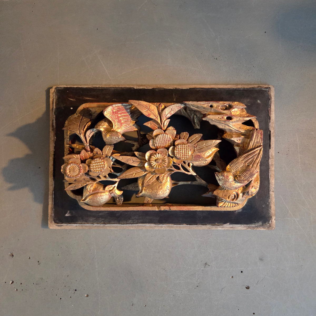 Bas relief ajouré en bois sculpté doré - Ref 1372