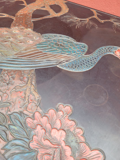 Table japonaise en bois laqué gravé- Ref 621