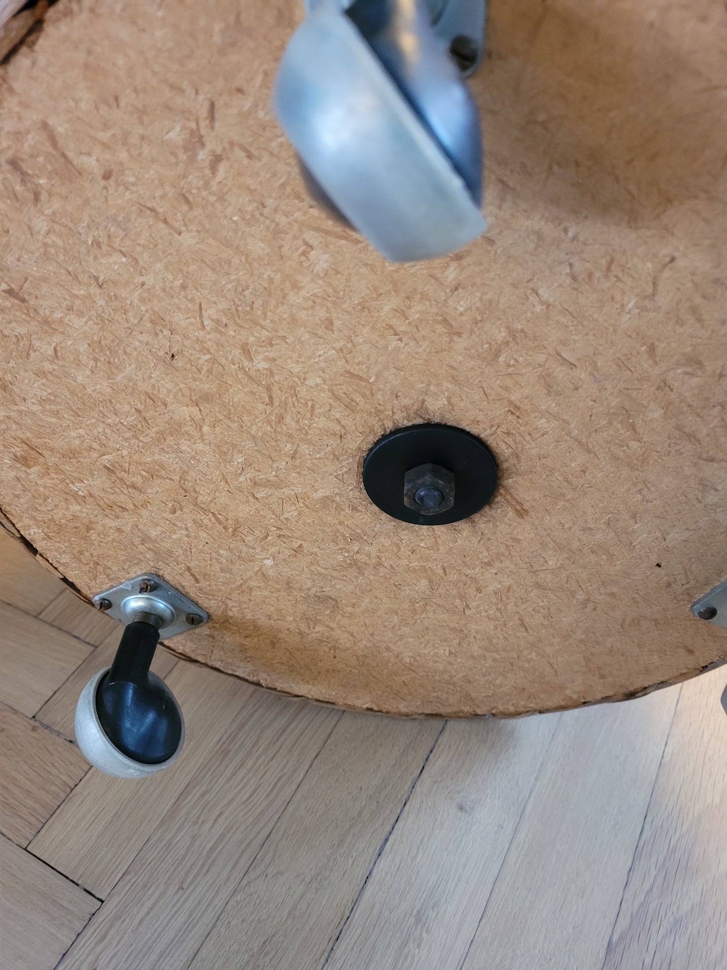 Desserte ronde en rotin et bois - Ref 580