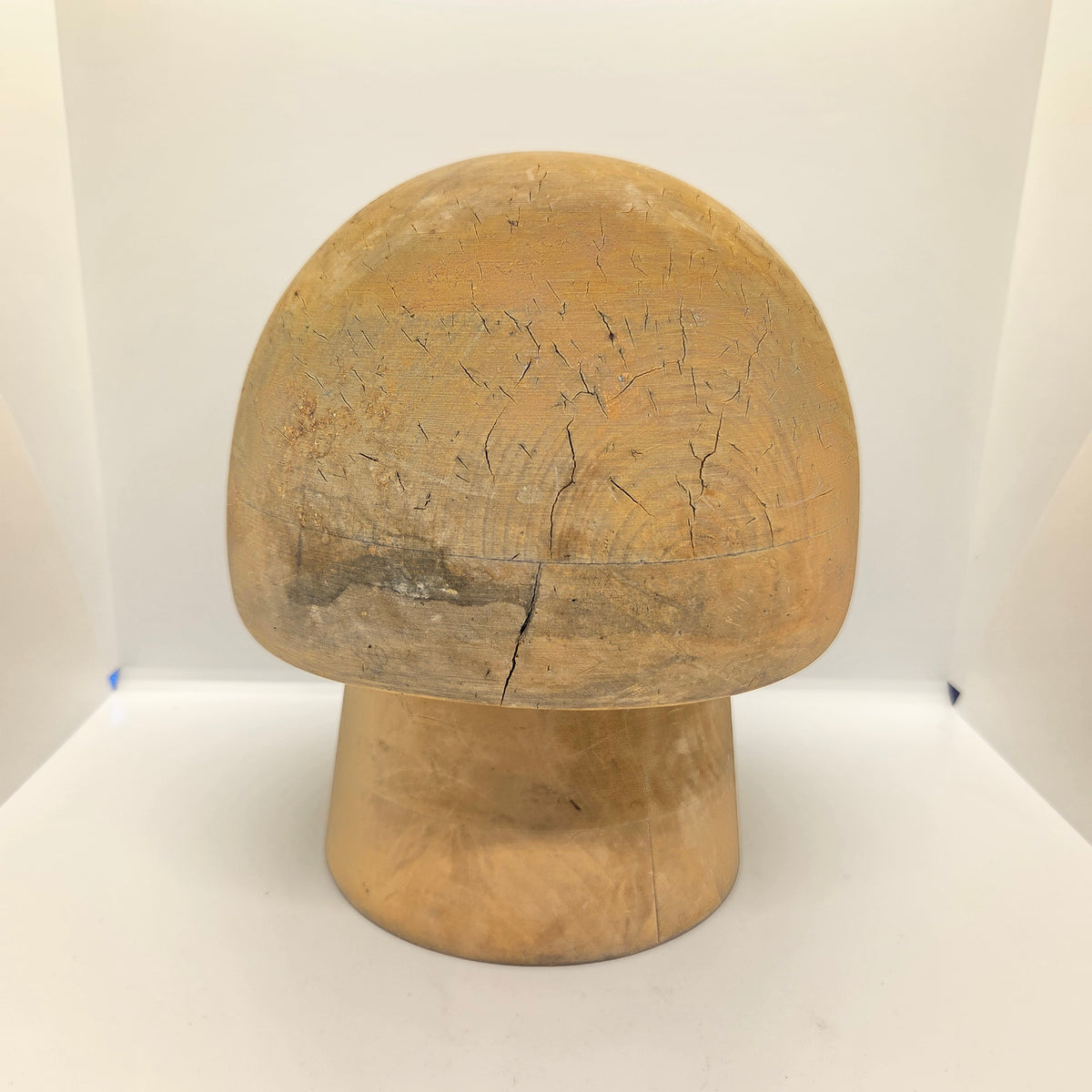 Forme à chapeaux ancienne en bois - Marotte sur pied - Ref 1417