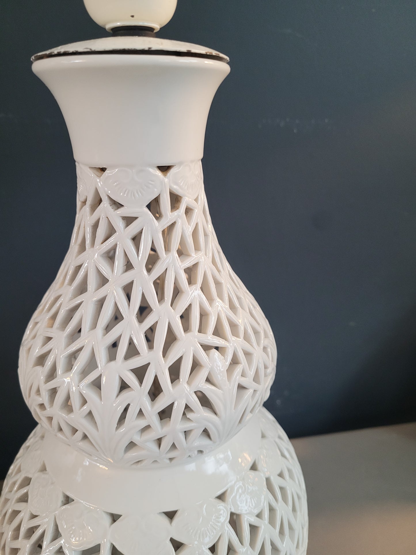 Pied de lampe en céramique ajourée - Ref 980