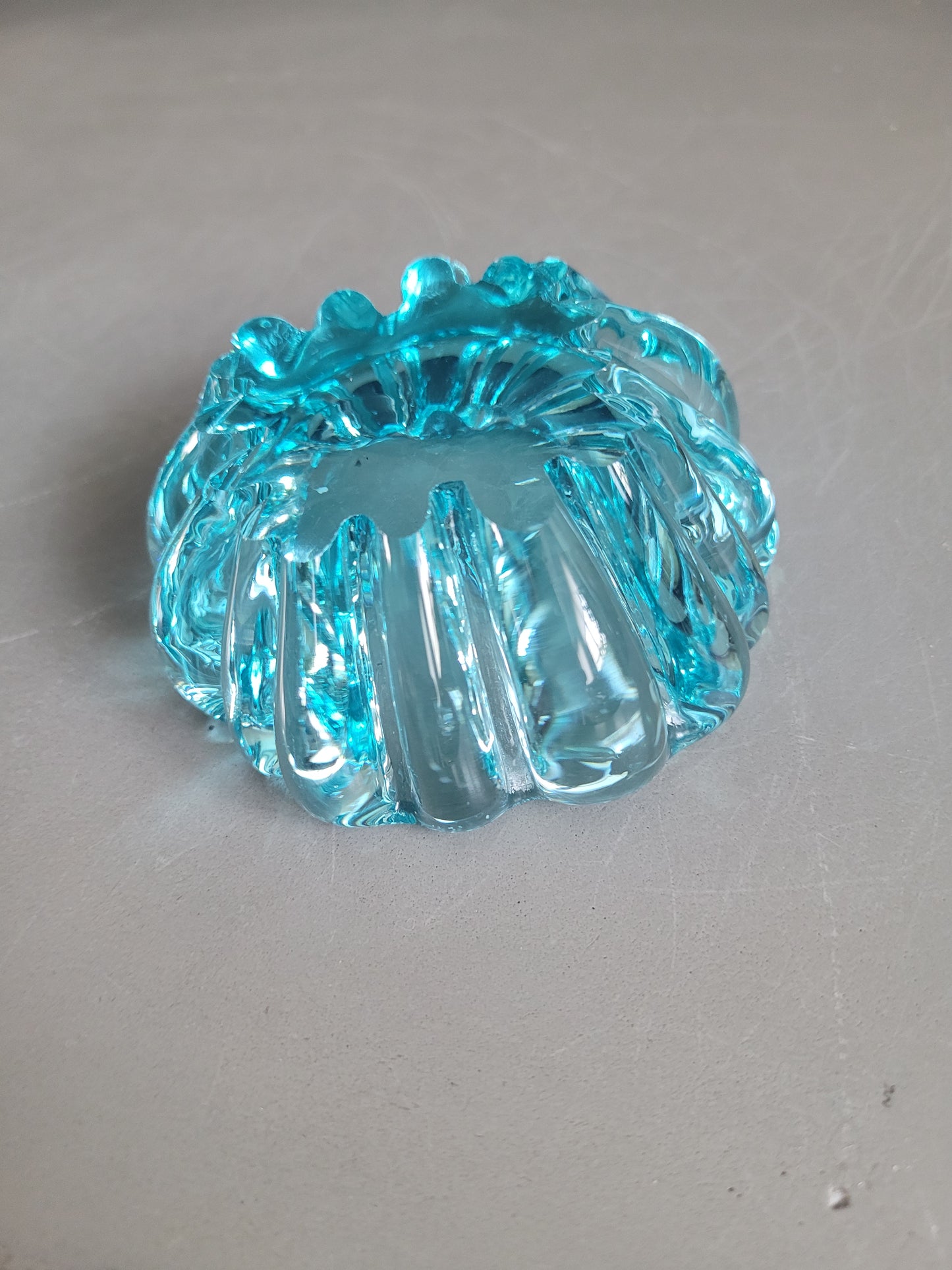 Paire de cendriers assortis en verre turquoise - 394