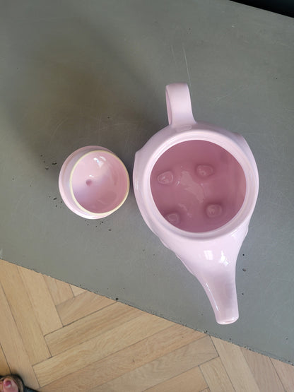 Théière éléphant rose de la faïencerie Sainte Radegonde  - Ref 660