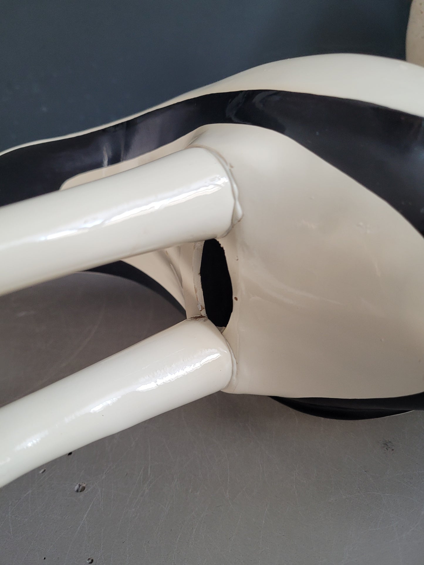 Statuette Ibis en résine laquée - Ref 905